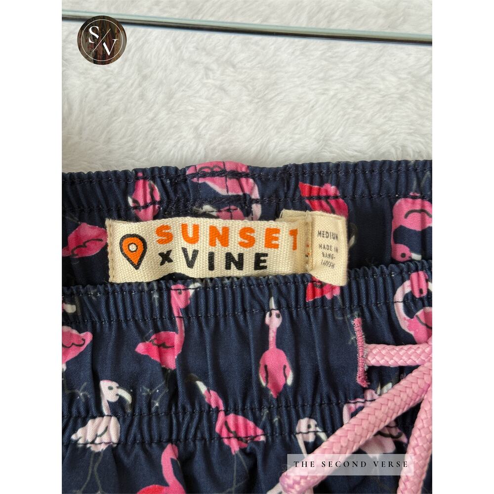 Sunset x‎ Vine Swim Trunks Mens Flamingo Print Mesh Lining Navy Blue Medium - Picture 9 of 10